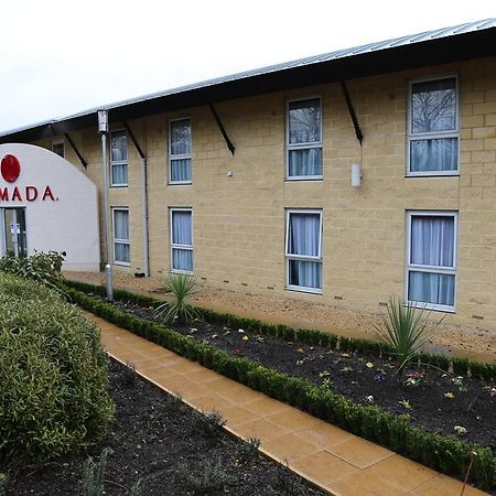 Hotel Ramada Oxford à Waterstock Extérieur photo